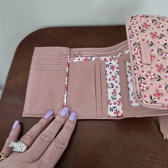 Vera Bradley Riley Pink Floral Women's Wallet - Picture 2 of 7